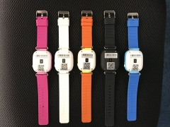 より多くの機能の中でスマートな時計新しいファッションデザインのシリコン高品質の腕時計