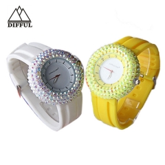 シリコン素材、ダイヤモンドウォッチカラフルな柔らかいストラップ時計ユニセックス腕時計