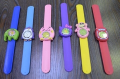 子供のためのかわいい高品質の時計の様々な形や色の時計